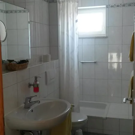 Winzerhof Saupp Bed & Breakfast *
